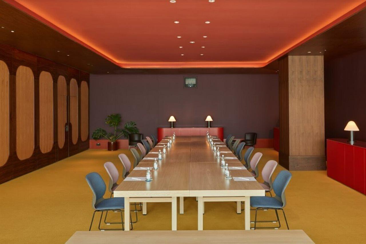 The Standard, Bangkok Mahanakhon Esterno foto The boardroom
