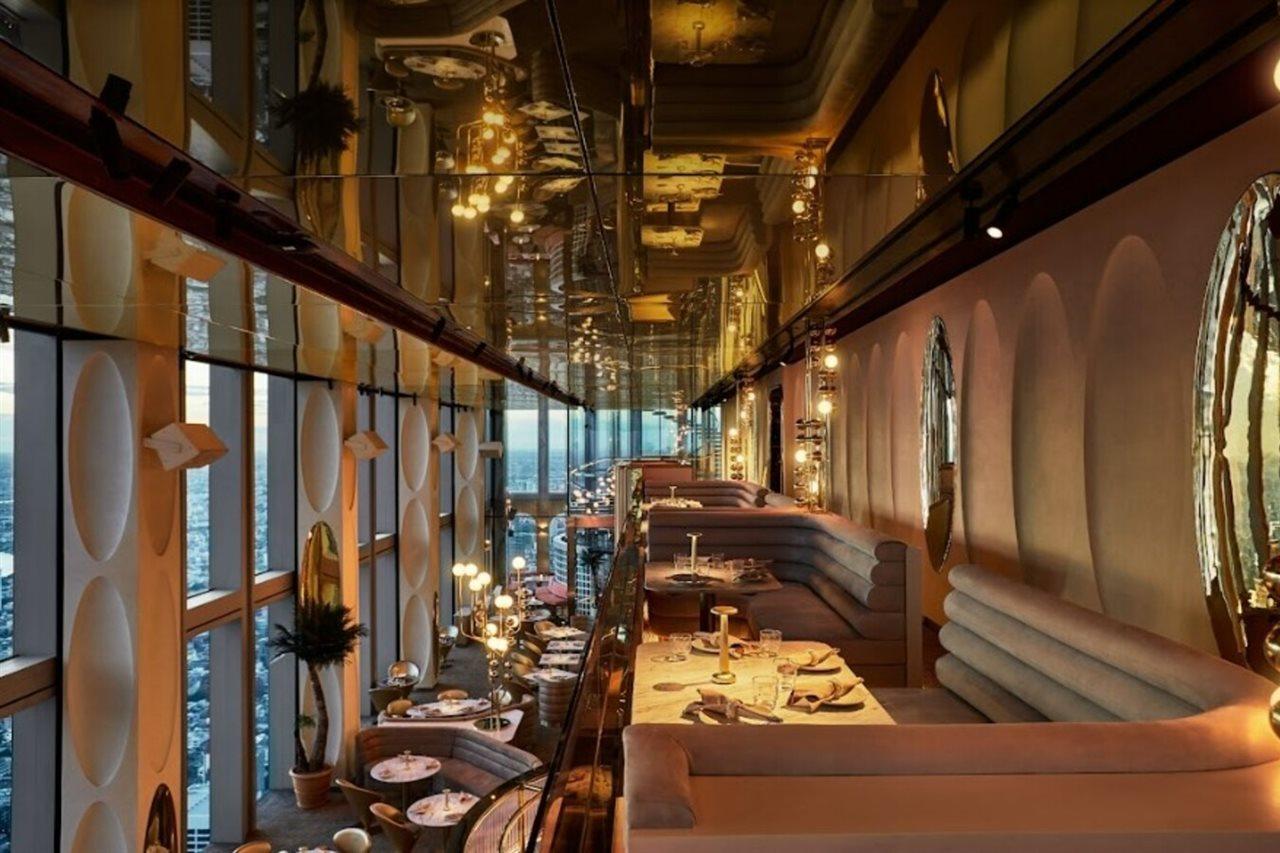 The Standard, Bangkok Mahanakhon Esterno foto Restaurant interior