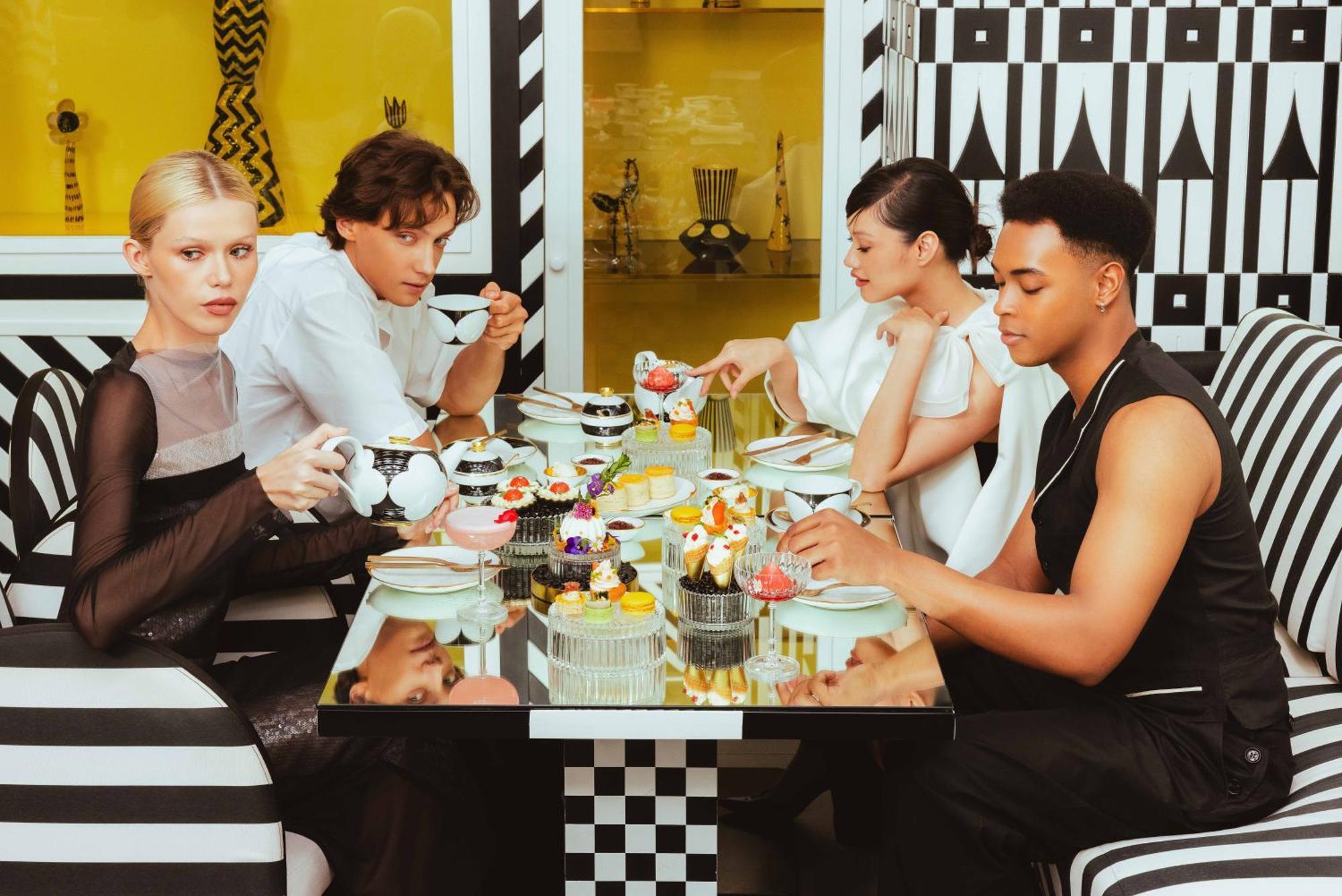 The Standard, Bangkok Mahanakhon Esterno foto The cast of Project Runway: All Stars